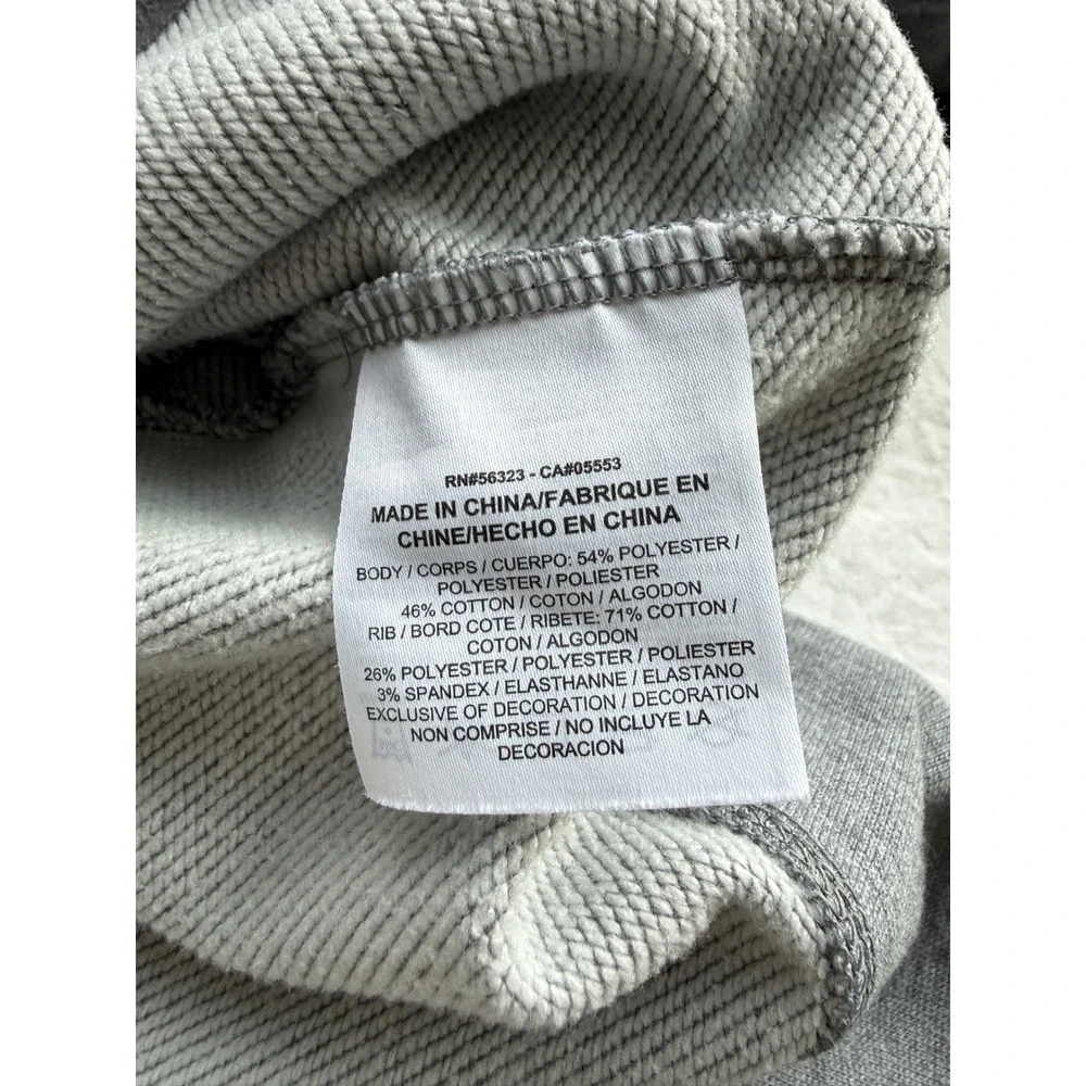 Nike‎ Women's Versa Embossed Cropped Training Sweatshirt Size S Gray